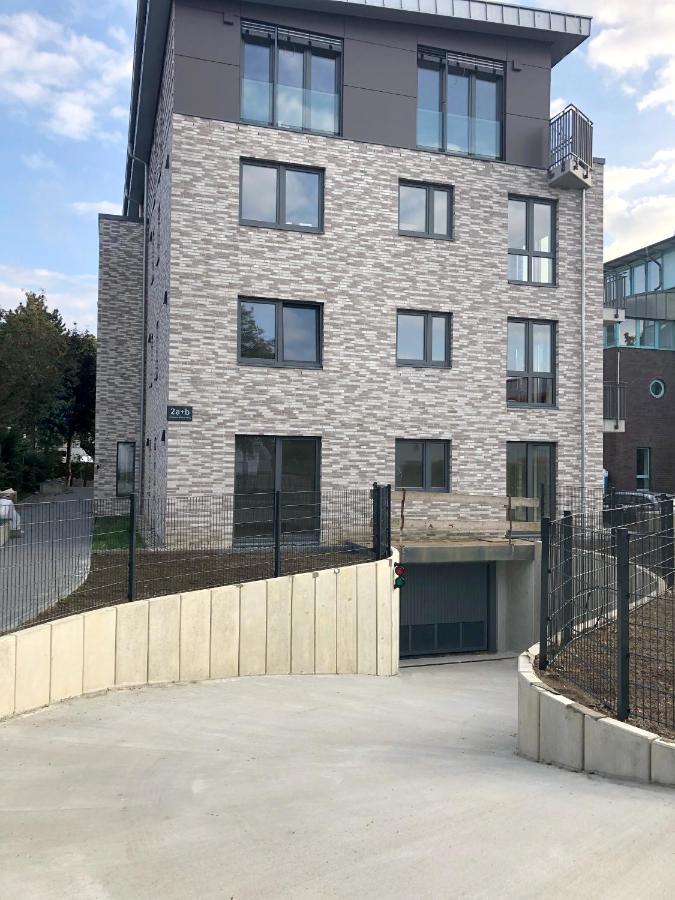 Familienfreundliche Neubauwohnung Mit Terrasse Hamburg Exterior foto